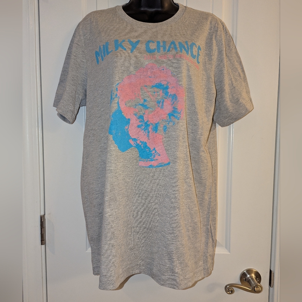 MILKY CHANCE Band Mens Size L 2018 North American Blossom Tour Tee Concert Merch